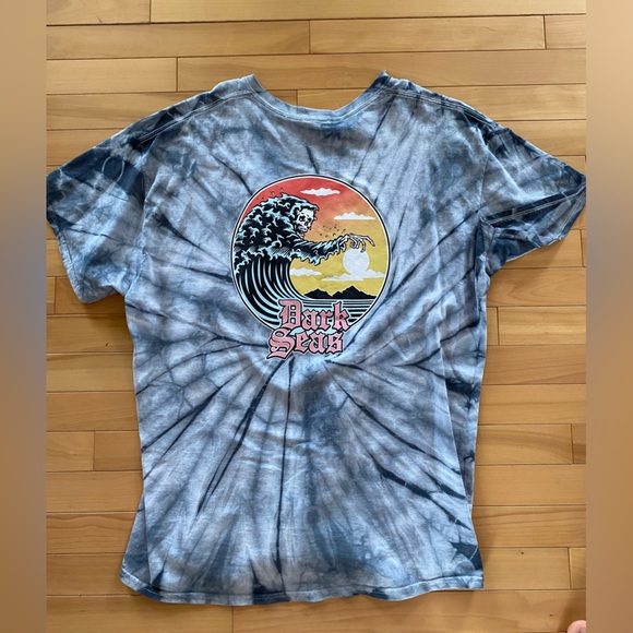 Dark sea tshirt - Picture 2 of 2